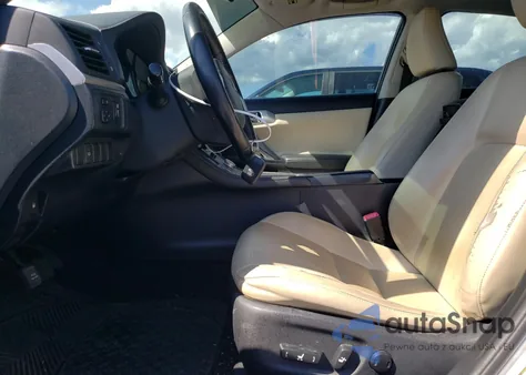 2011 Lexus Ct 200 z USA, uszkodzony, nr VIN JTHKD5BH8B2003456